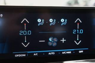 PEUGEOT 3008 usata, con Schermo multifunzione interamente digitale