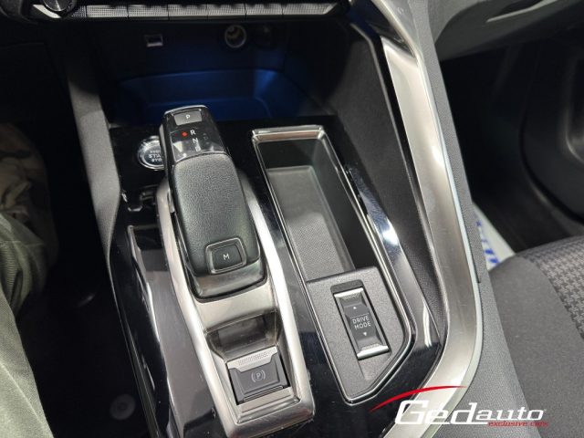 PEUGEOT 3008 usata, con Park Distance Control