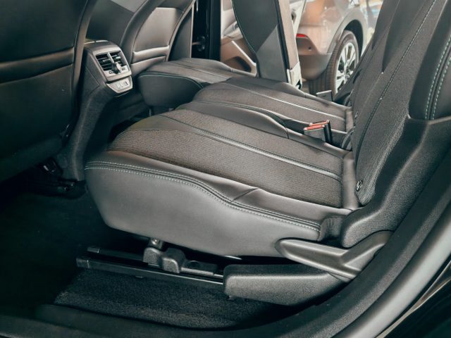 PEUGEOT 5008 usata, con Luce d