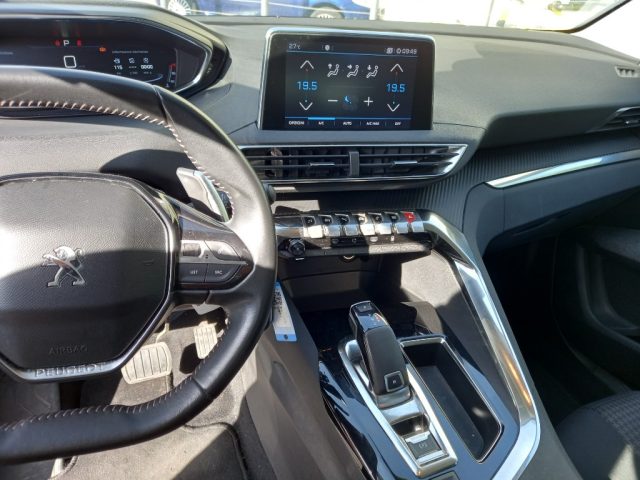PEUGEOT 3008 usata, con Autoradio