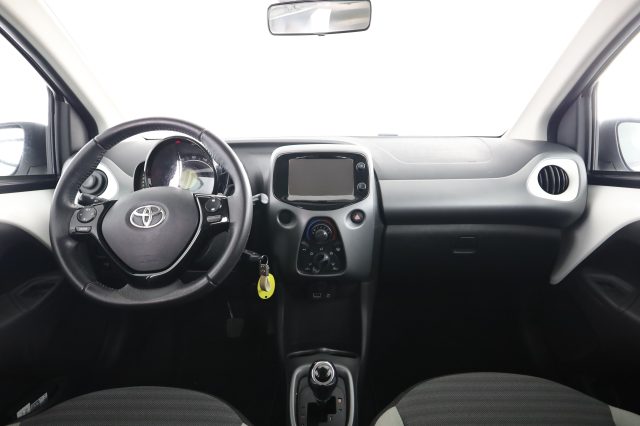 TOYOTA Aygo usata 10