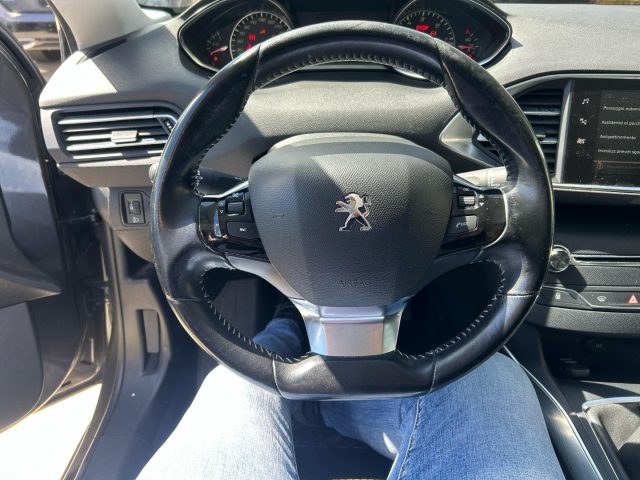 PEUGEOT 308 usata, con Fendinebbia