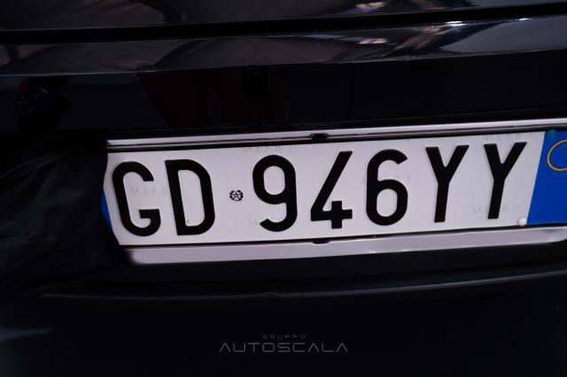 PORSCHE Macan usata 36