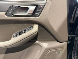 PORSCHE Macan usata, con Fendinebbia