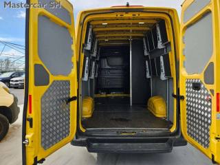 VOLKSWAGEN Crafter usata 14