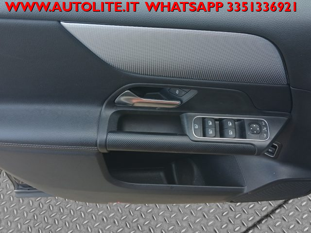 MERCEDES-BENZ GLB 200 usata, con Controllo trazione