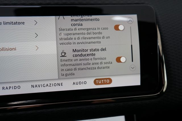 LAND ROVER Range Rover Evoque usata, con Cruise Control