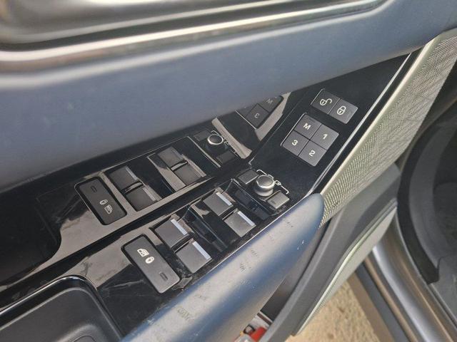 LAND ROVER Range Rover Velar usata, con Sound system