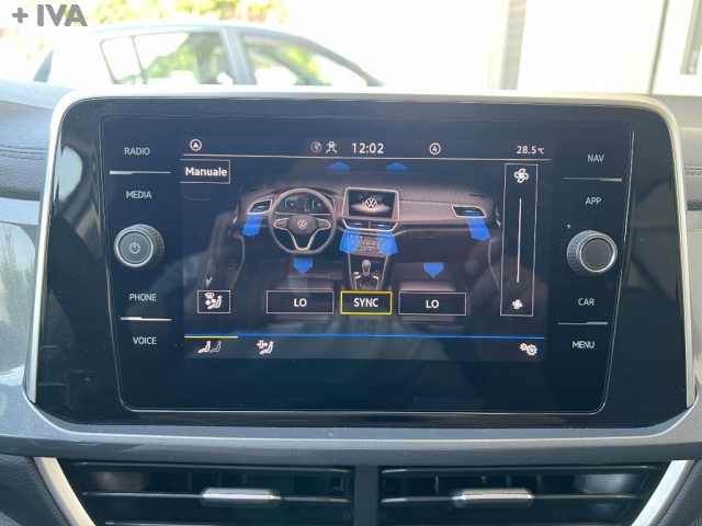 VOLKSWAGEN T-Roc usata 25