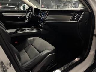 VOLVO V90 Cross Country usata, con Park Distance Control