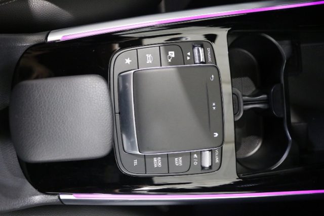 MERCEDES-BENZ GLA 200 usata, con Riconoscimento dei segnali stradali