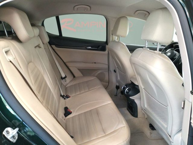 ALFA ROMEO Stelvio usata 18