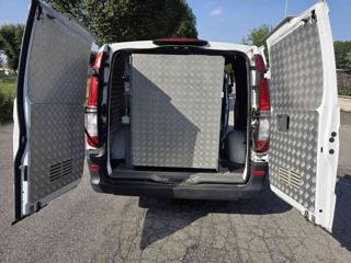 MERCEDES-BENZ Vito usata 11