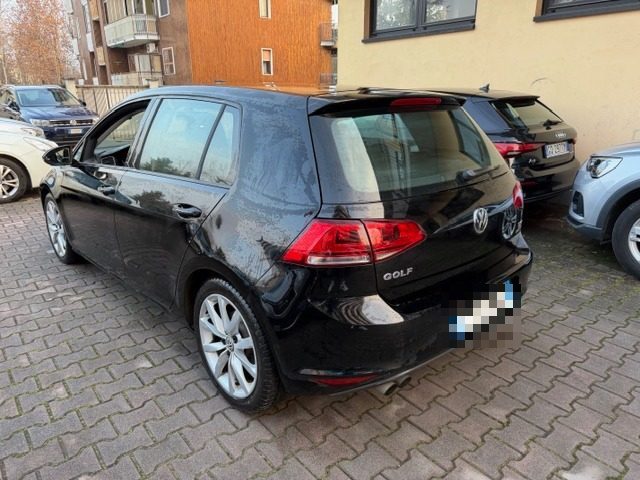 VOLKSWAGEN Golf usata, con Autoradio