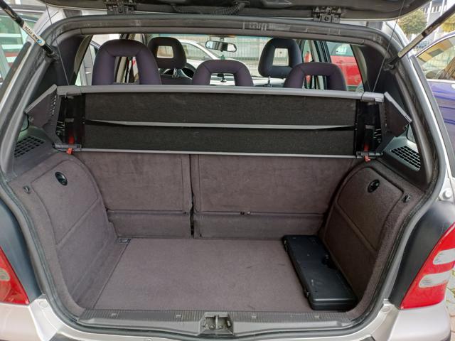 MERCEDES-BENZ A 160 usata, con Autoradio