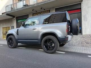 LAND ROVER Defender usata, con Airbag
