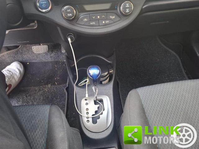 TOYOTA Yaris usata, con Bluetooth