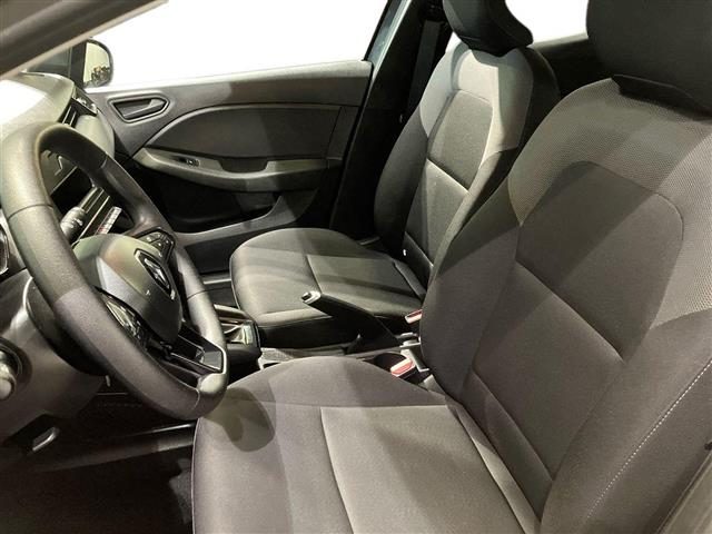 RENAULT Clio usata, con Fari LED