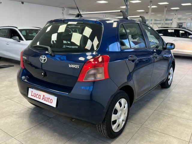 TOYOTA Yaris usata, con Alzacristalli elettrici