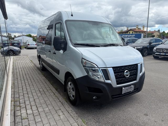 NISSAN NV400 usata, con Alzacristalli elettrici