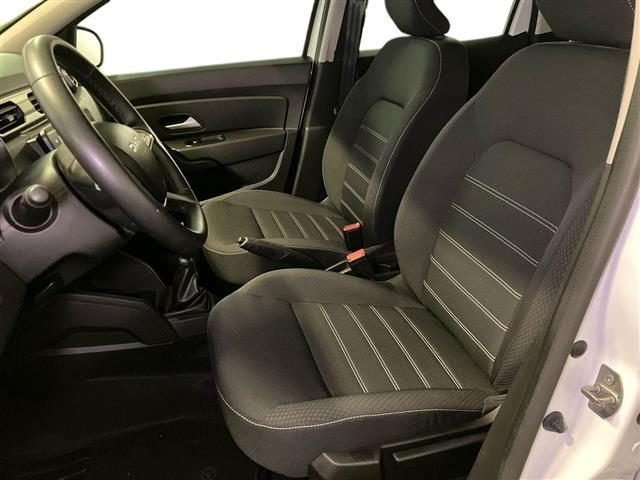 DACIA Duster usata, con Sensori di parcheggio posteriori