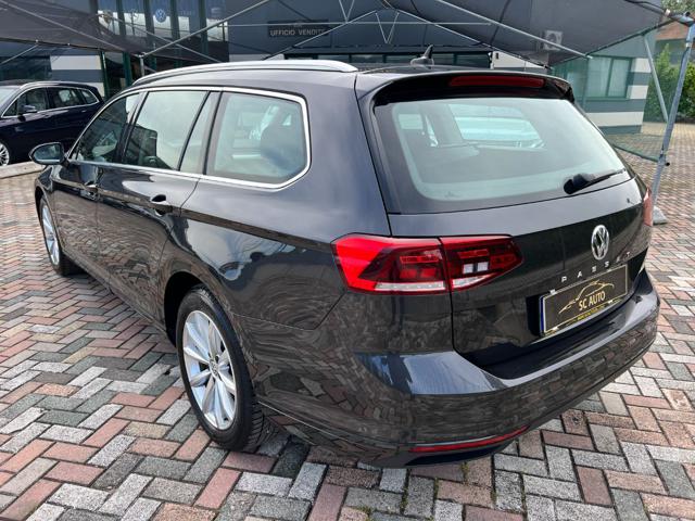 VOLKSWAGEN Passat Variant usata, con Cerchi in lega