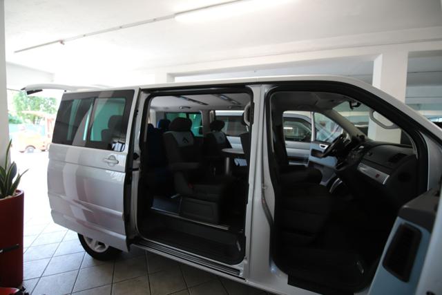 VOLKSWAGEN Multivan usata, con Sensori di parcheggio posteriori