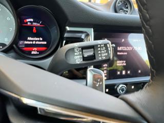 PORSCHE Macan usata, con Sedili riscaldati