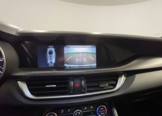 ALFA ROMEO Stelvio usata, con Controllo automatico clima