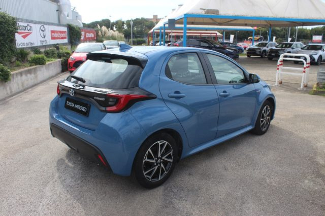 TOYOTA Yaris usata, con Telecamera per parcheggio assistito