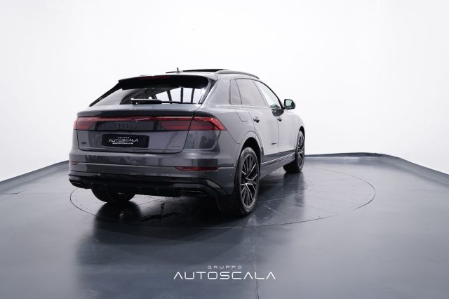 AUDI Q8 usata, con Alzacristalli elettrici