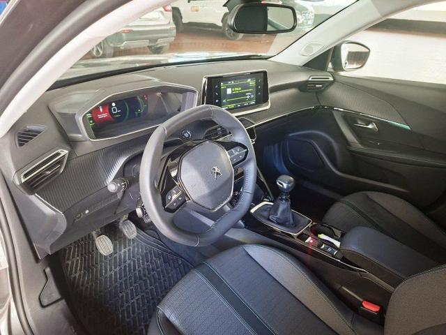 PEUGEOT 2008 usata, con Pneumatici estivi