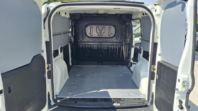 FIAT Doblo usata, con Airbag