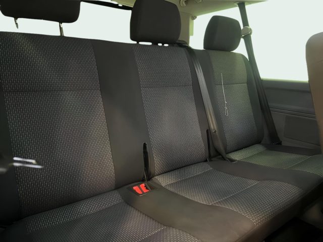 VOLKSWAGEN Caravelle usata, con Servosterzo