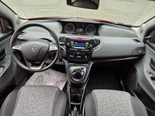LANCIA Ypsilon usata, con USB