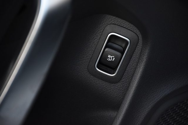 MERCEDES-BENZ CLA 180 usata, con Interni in pelle