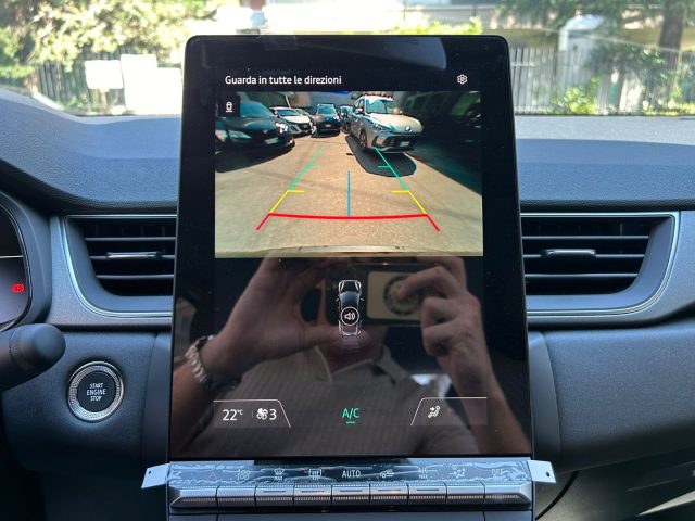 RENAULT Captur usata, con Controllo automatico clima
