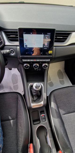 RENAULT Captur usata, con Autoradio
