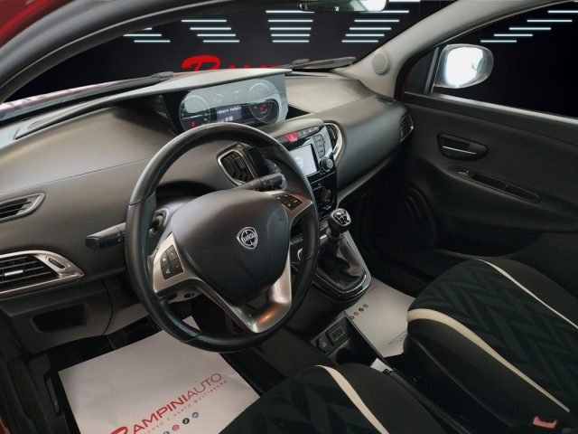 LANCIA Ypsilon usata 13
