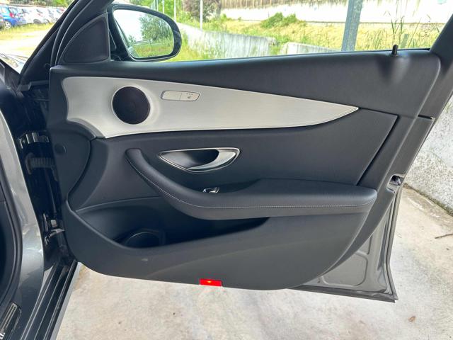 MERCEDES-BENZ E 200 usata, con Controllo elettronico della corsia