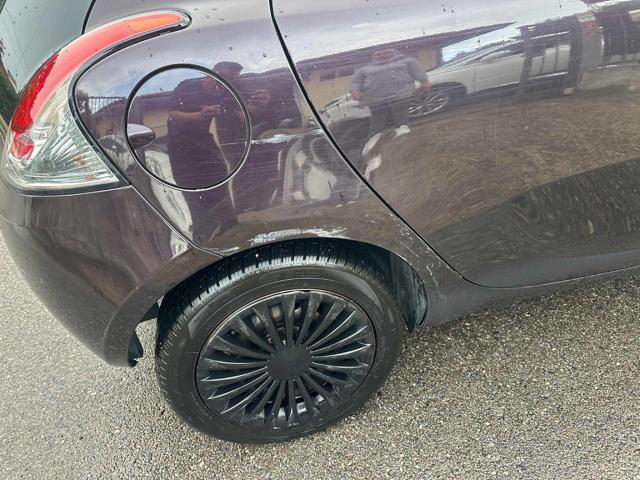 LANCIA Ypsilon usata, con Specchietti laterali elettrici