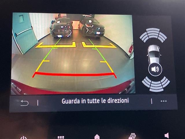 RENAULT Captur usata, con USB
