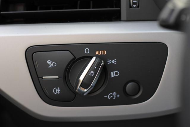 AUDI A4 usata, con Volante in pelle