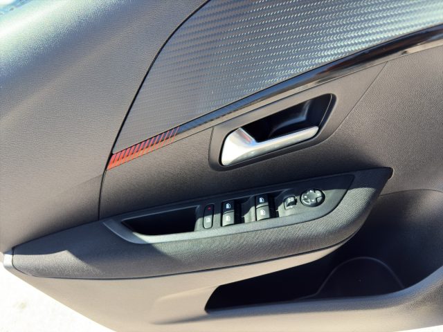 PEUGEOT 208 usata, con Bluetooth