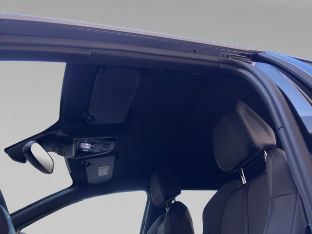 PEUGEOT 5008 usata, con Sensori di parcheggio posteriori