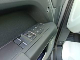 LAND ROVER Defender usata, con Controllo automatico clima