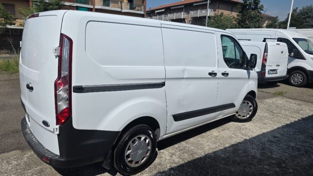 FORD Transit Custom usata, con Autoradio