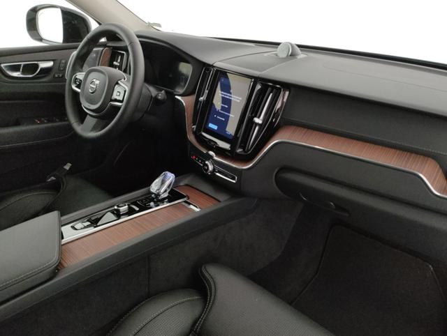 VOLVO XC60 usata, con Fari LED