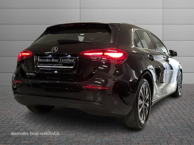 MERCEDES-BENZ A 180 usata, con Airbag