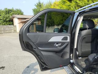 MERCEDES-BENZ GLE 300 usata, con Autoradio digitale